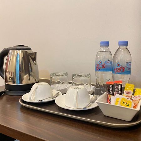 Apple Hotel Two - Near Phnom Penh Airport Екстериор снимка