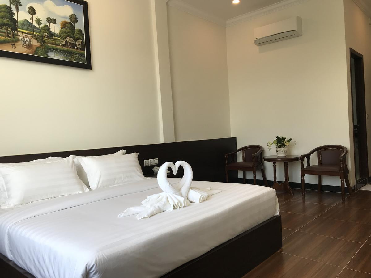 Apple Hotel Two - Near Phnom Penh Airport Екстериор снимка