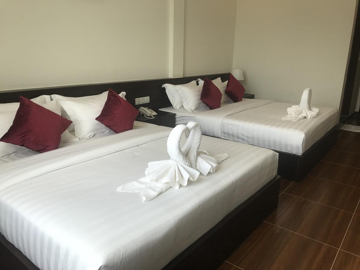 Apple Hotel Two - Near Phnom Penh Airport Екстериор снимка