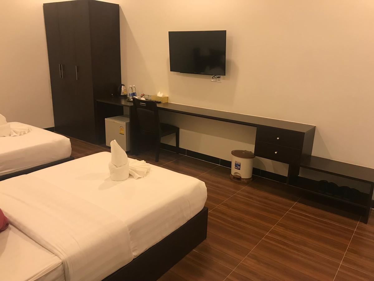 Apple Hotel Two - Near Phnom Penh Airport Екстериор снимка