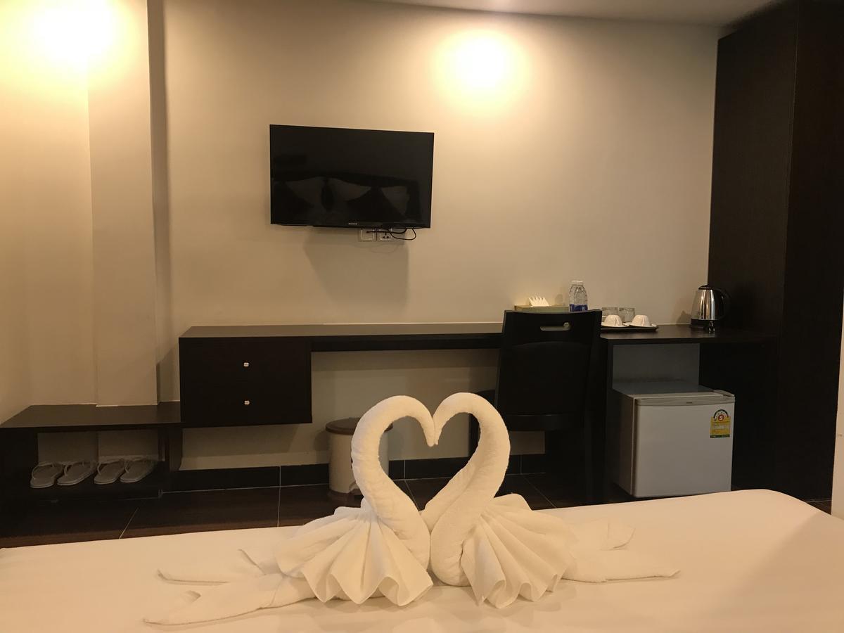 Apple Hotel Two - Near Phnom Penh Airport Екстериор снимка